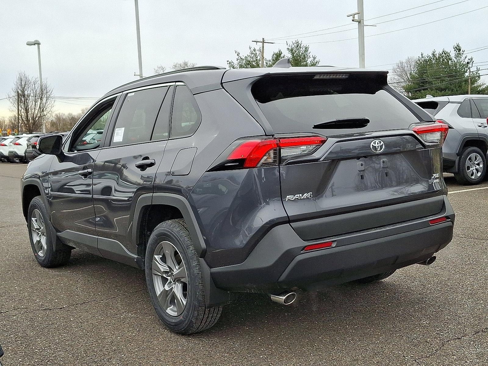 2025 Toyota RAV4 XLE AWD (Natl)