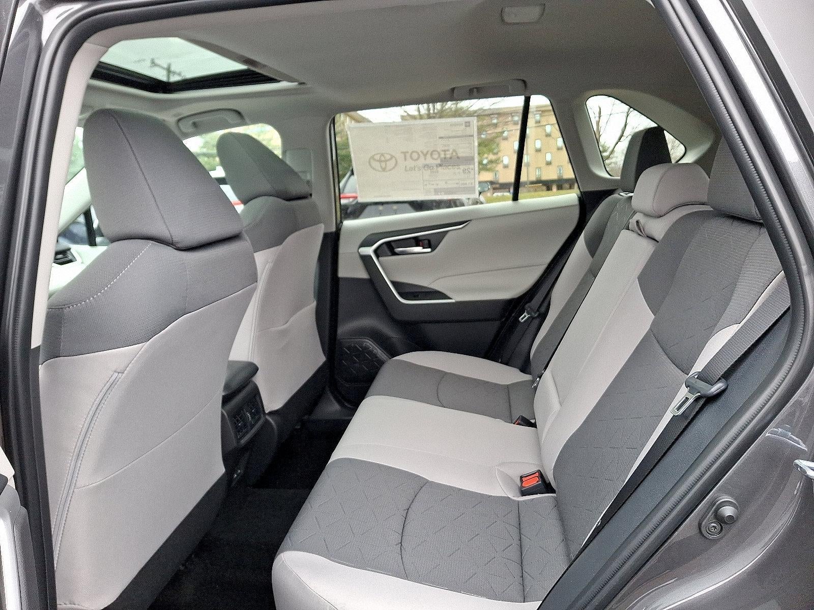 2025 Toyota RAV4 XLE AWD (Natl)