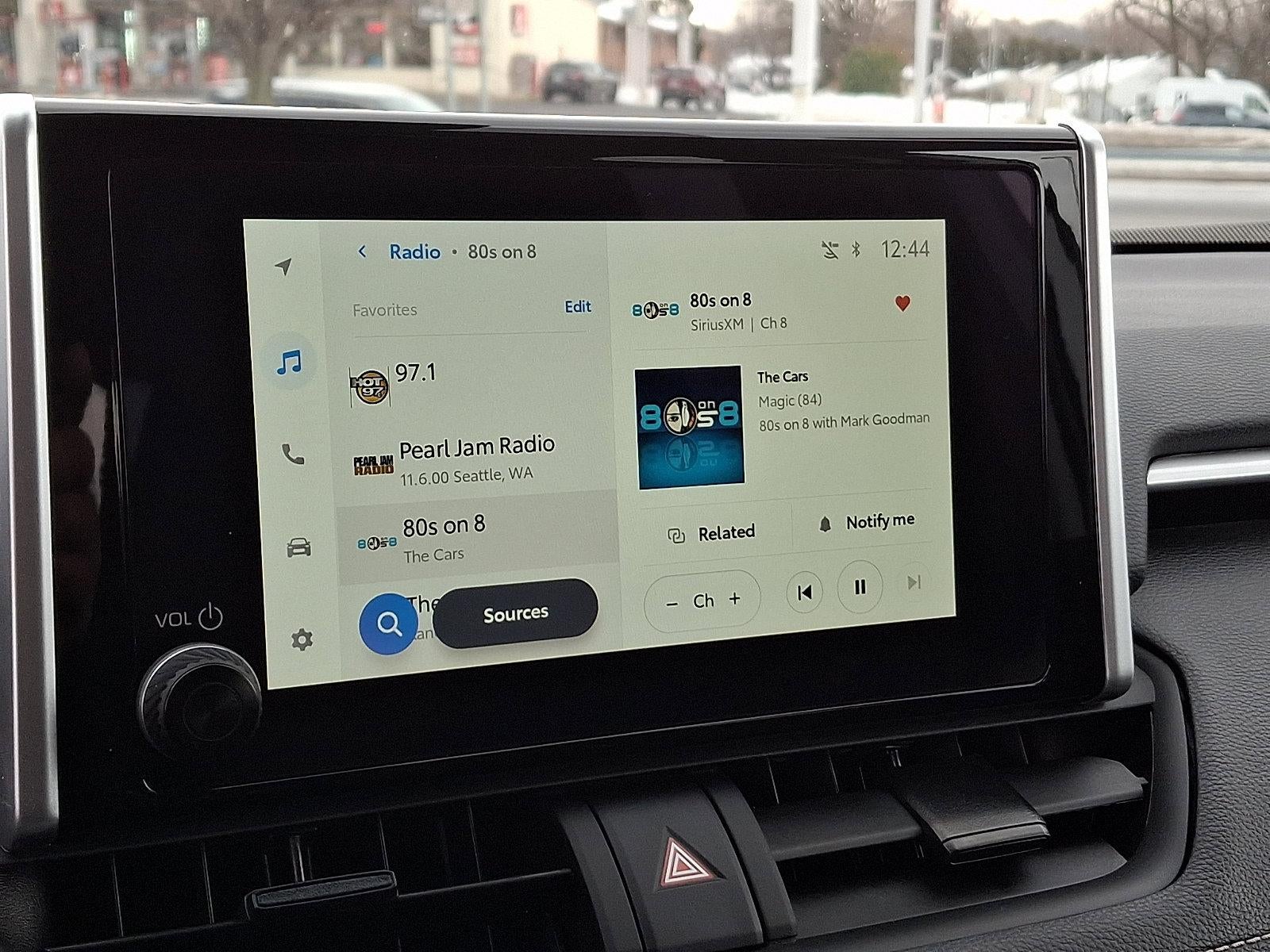 2025 Toyota RAV4 XLE AWD (Natl)