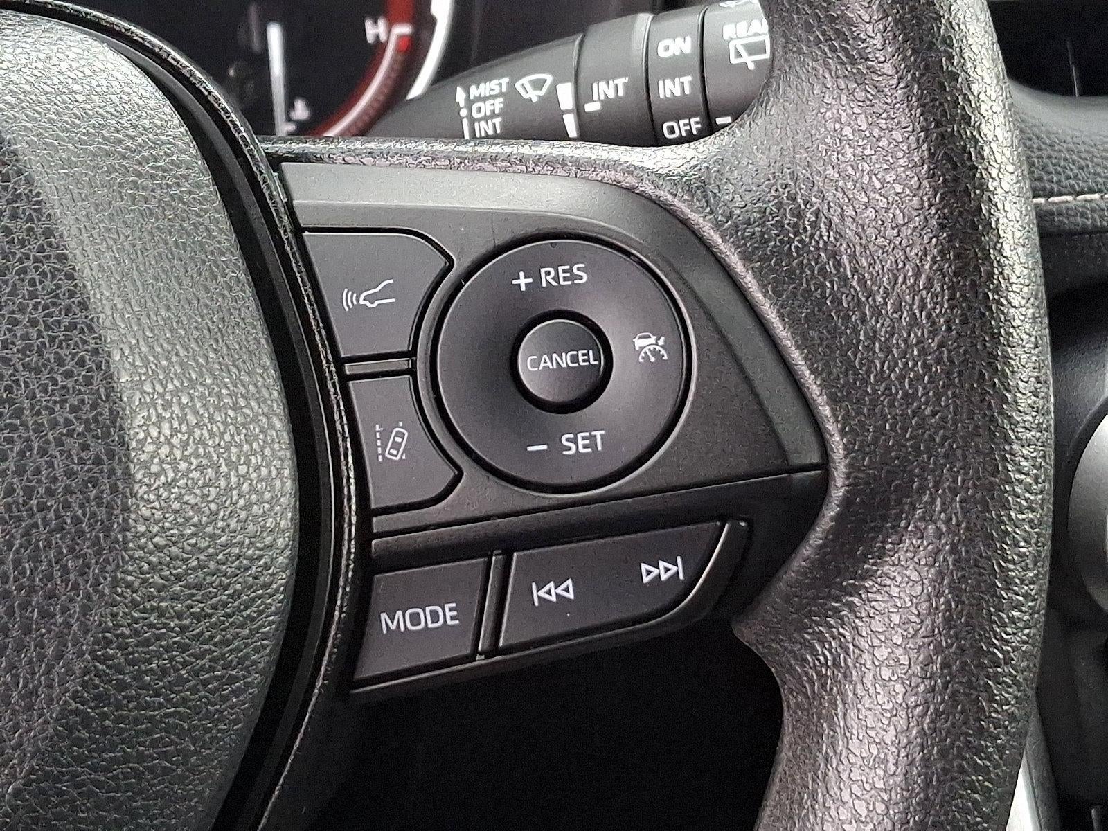 2025 Toyota RAV4 XLE AWD (Natl)