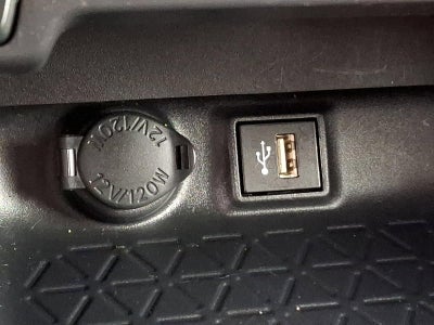 2025 Toyota RAV4 XLE AWD (Natl)