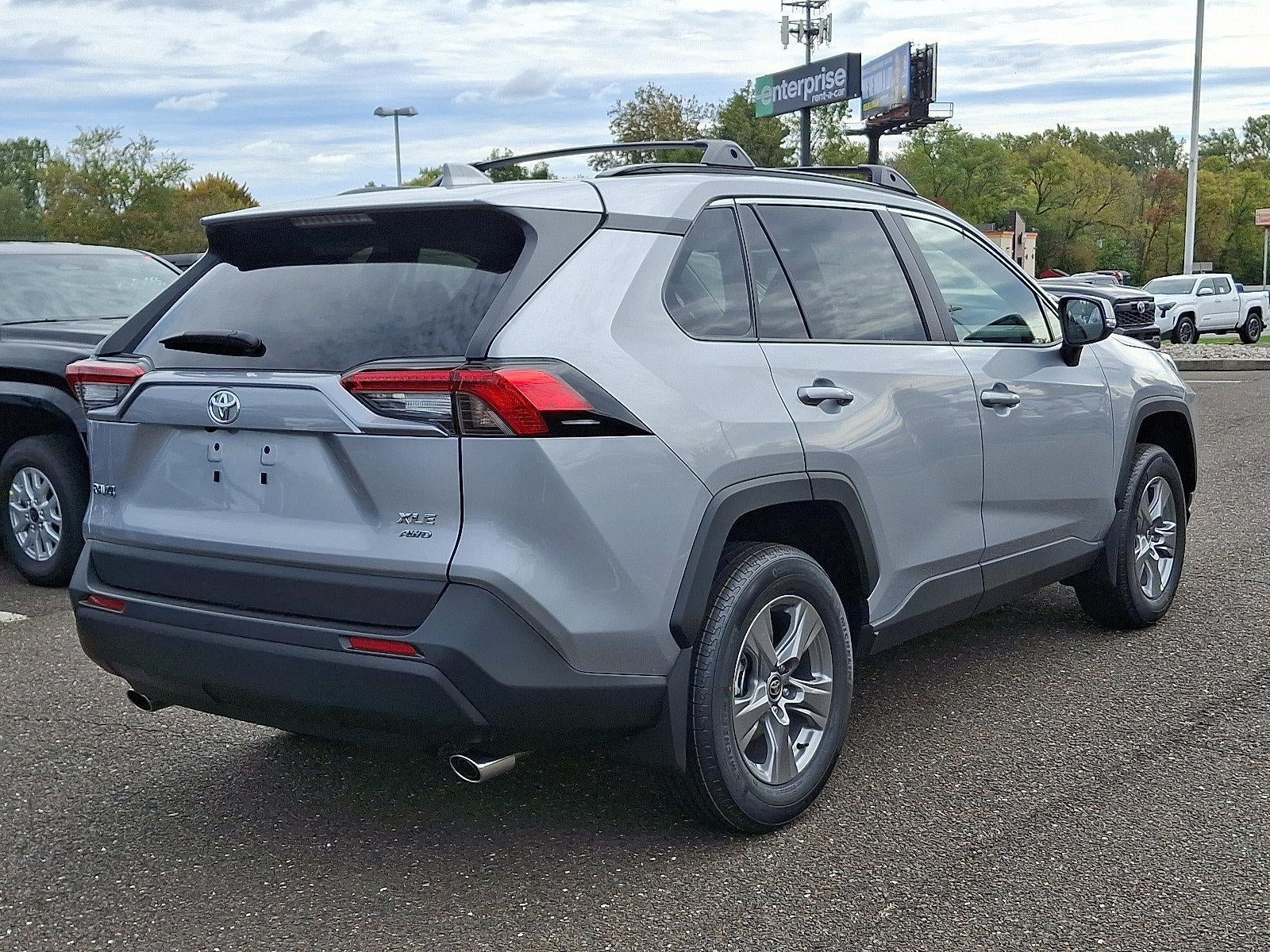 2025 Toyota RAV4 XLE AWD (Natl)