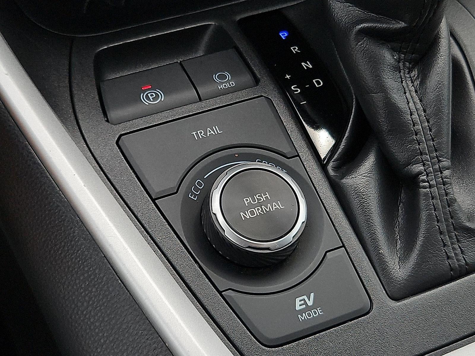 2025 Toyota RAV4 Hybrid XLE AWD (Natl)