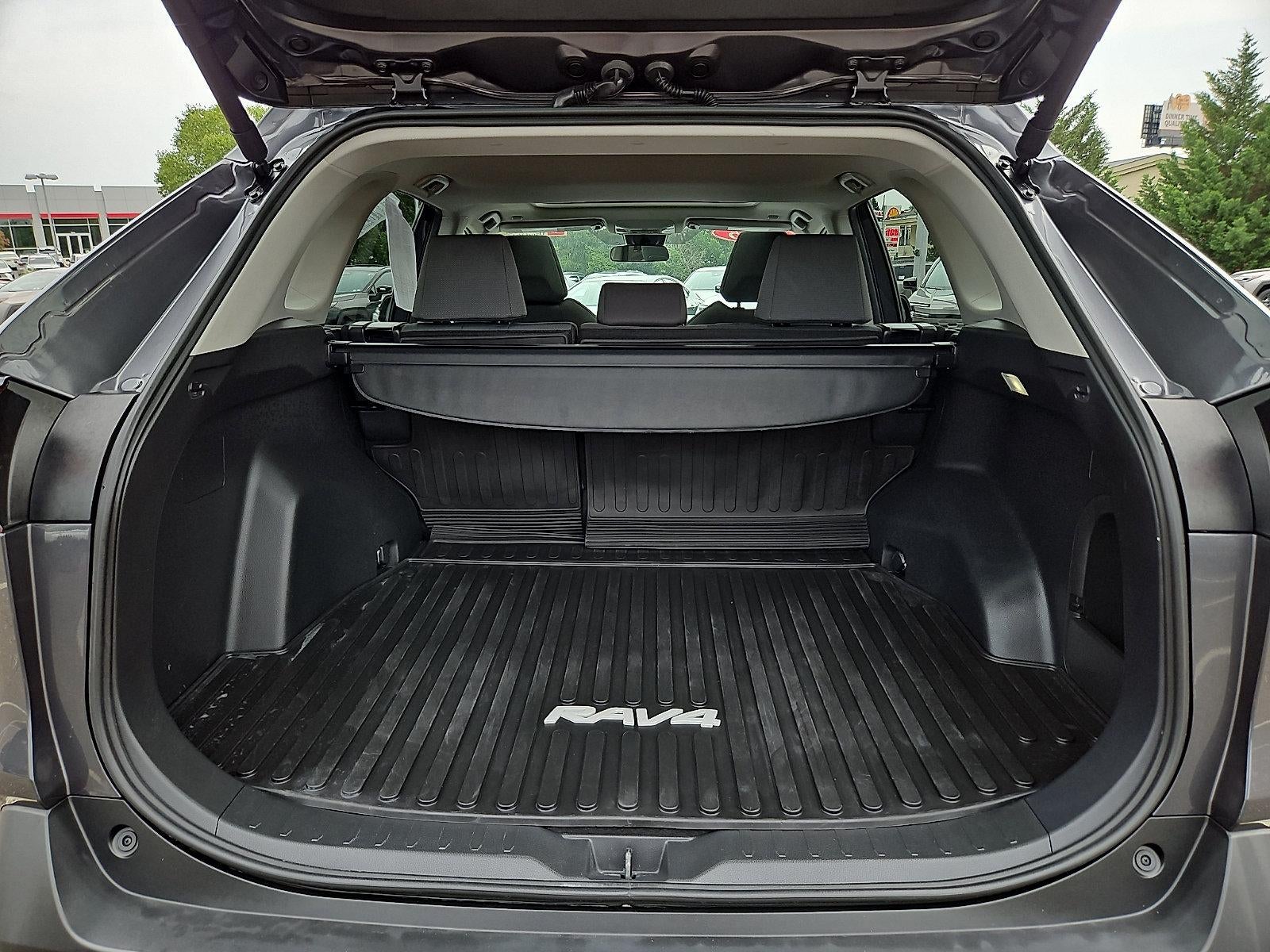 2025 Toyota RAV4 Hybrid XLE AWD (Natl)