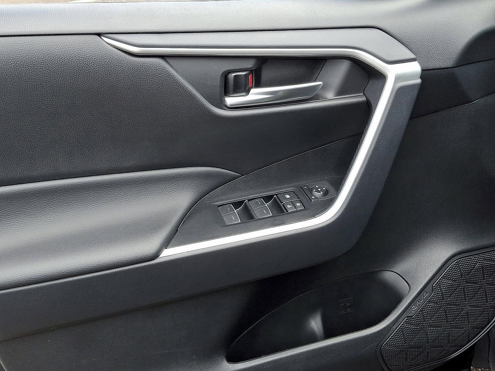 2025 Toyota RAV4 Hybrid Woodland AWD (Natl)