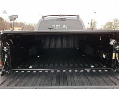 2023 Toyota Tacoma 4WD 4WD TRD Sport Double Cab 5' Bed V6 MT (Natl)