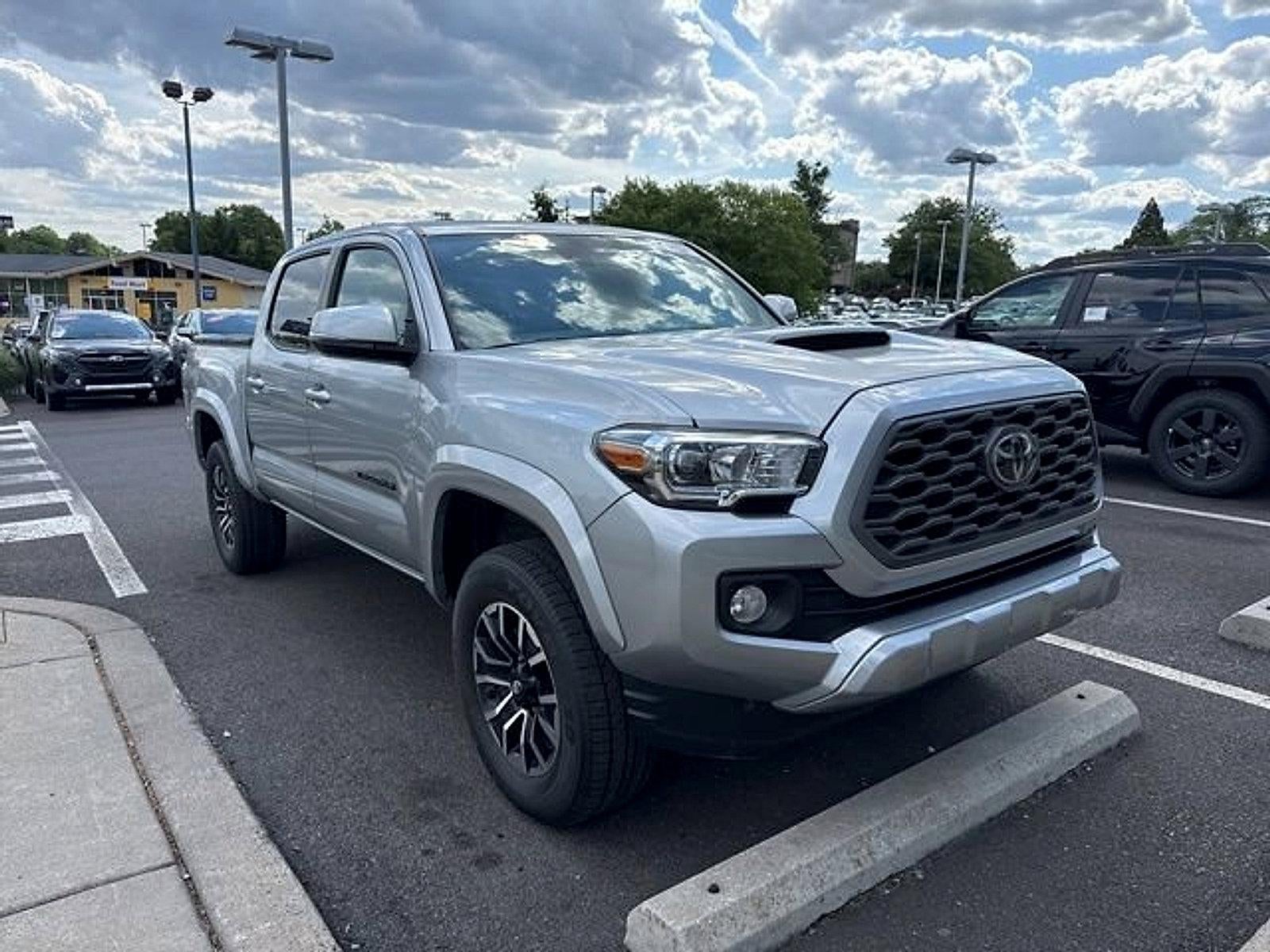 2023 Toyota Tacoma 4WD 4WD TRD Sport Double Cab 5' Bed V6 AT (Natl)