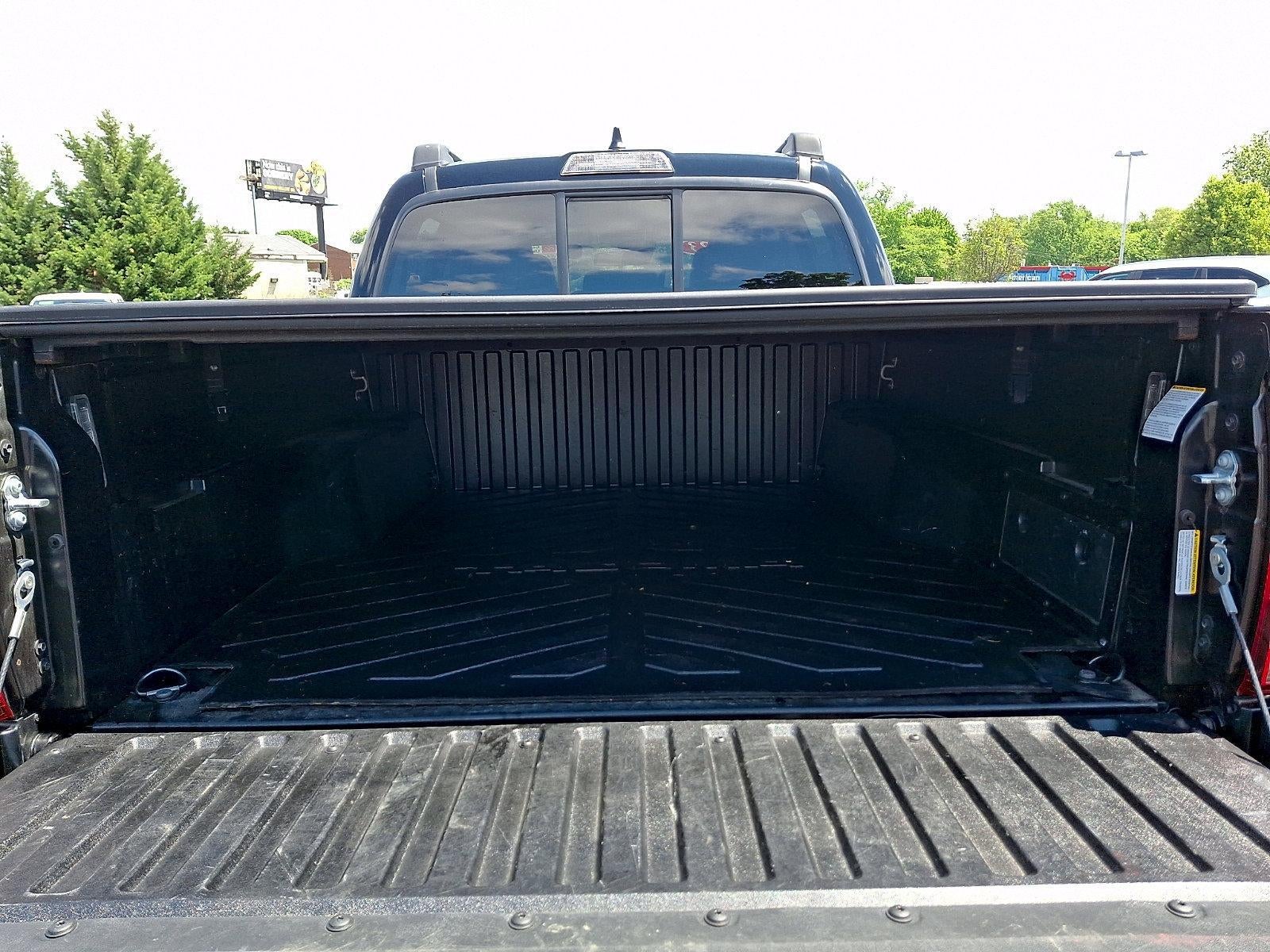 2023 Toyota Tacoma 4WD 4WD SR Double Cab 5' Bed V6 AT (GS)