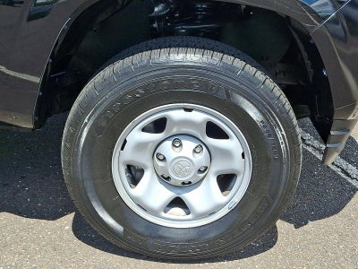2023 Toyota Tacoma 4WD 4WD SR Double Cab 5' Bed V6 AT (GS)