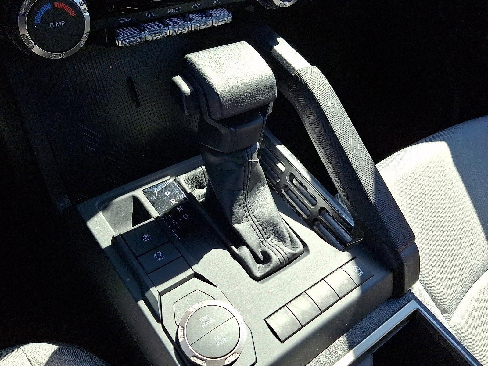 2026 Toyota Tacoma 2WD 2WD SR5 Double Cab 5' Bed AT (SE)