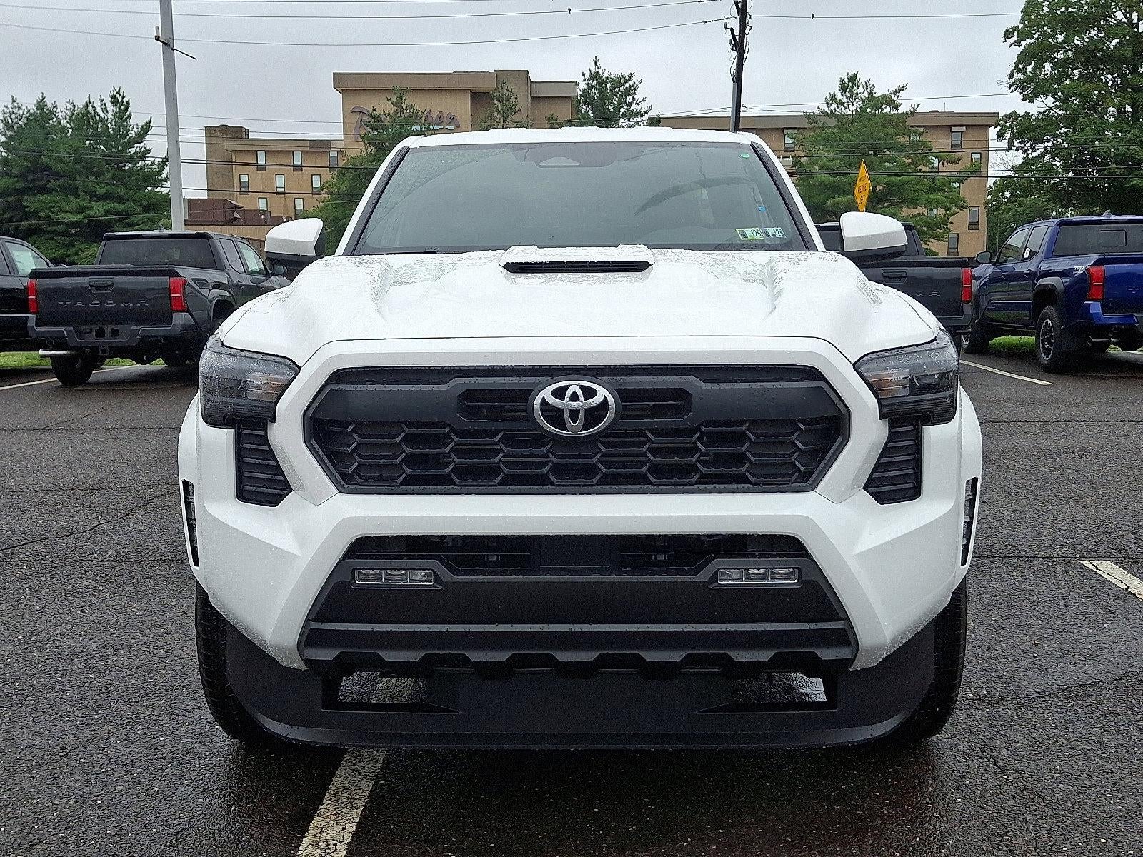 2025 Toyota Tacoma 4WD 4WD TRD Sport Double Cab 5' Bed AT (Natl)