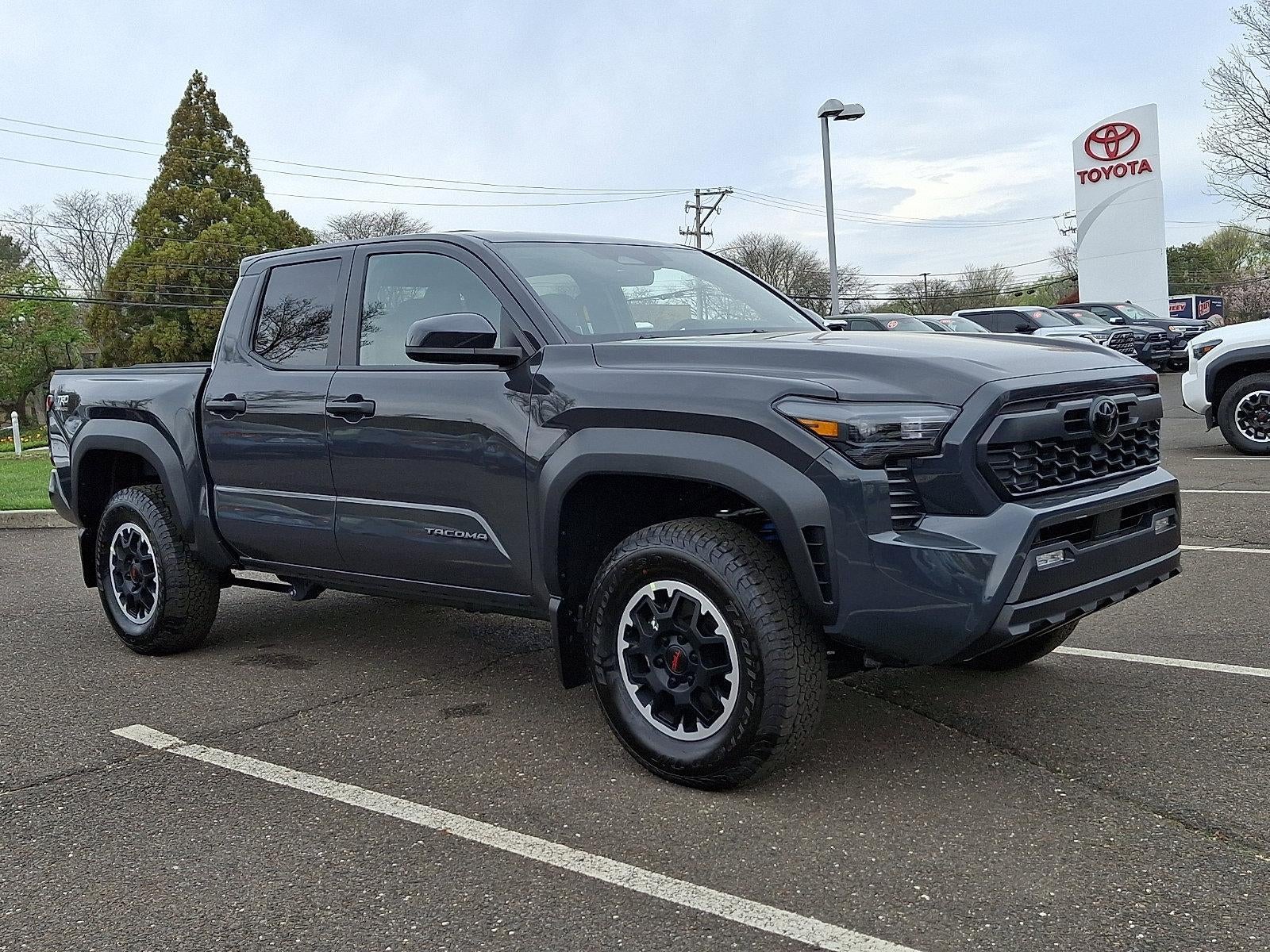 2026 Toyota Tacoma 4WD 4WD TRD Off Road Double Cab 5' Bed AT (Natl)