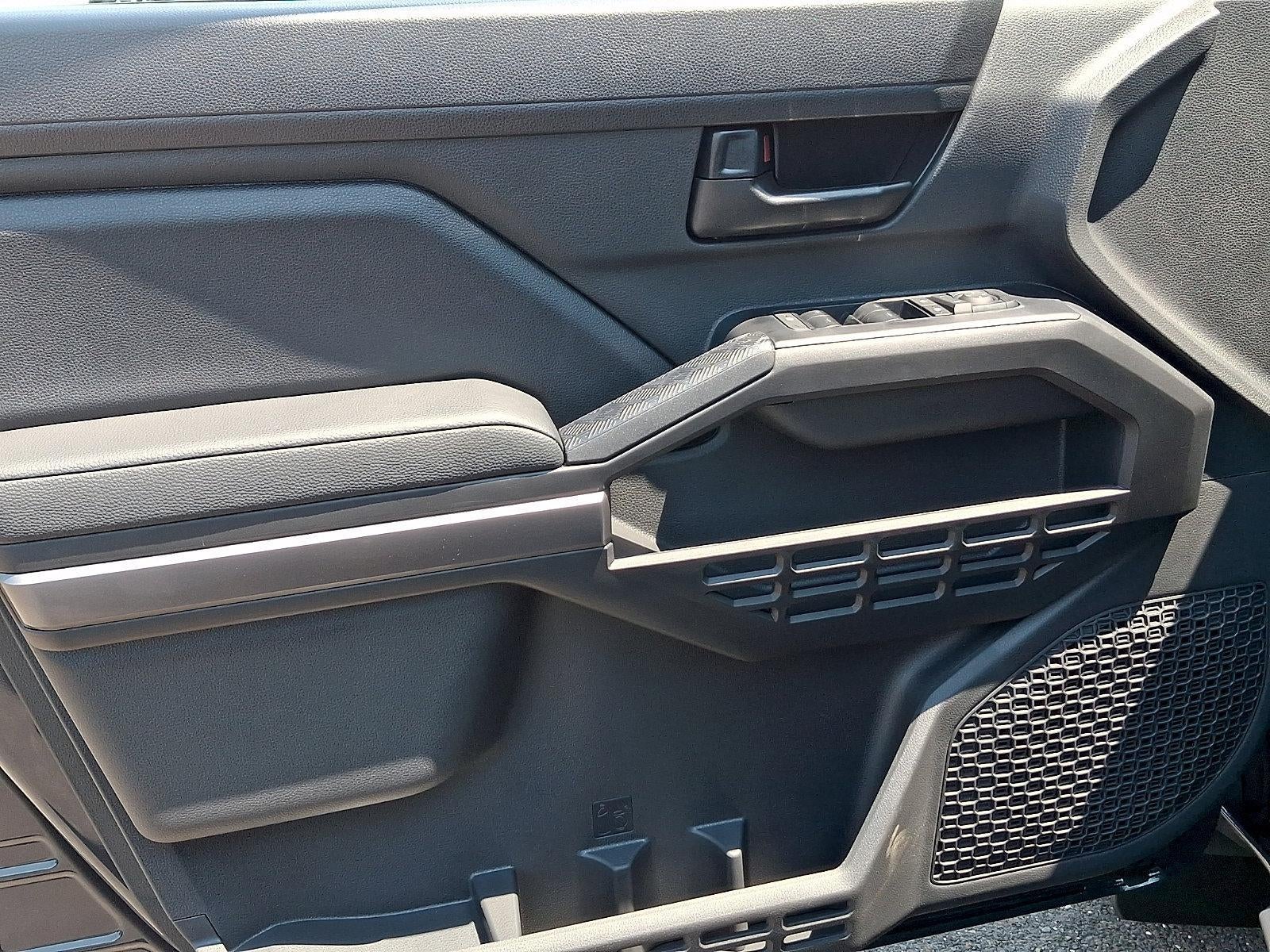 2026 Toyota Tacoma 4WD 4WD SR5 Double Cab 5' Bed AT (GS)