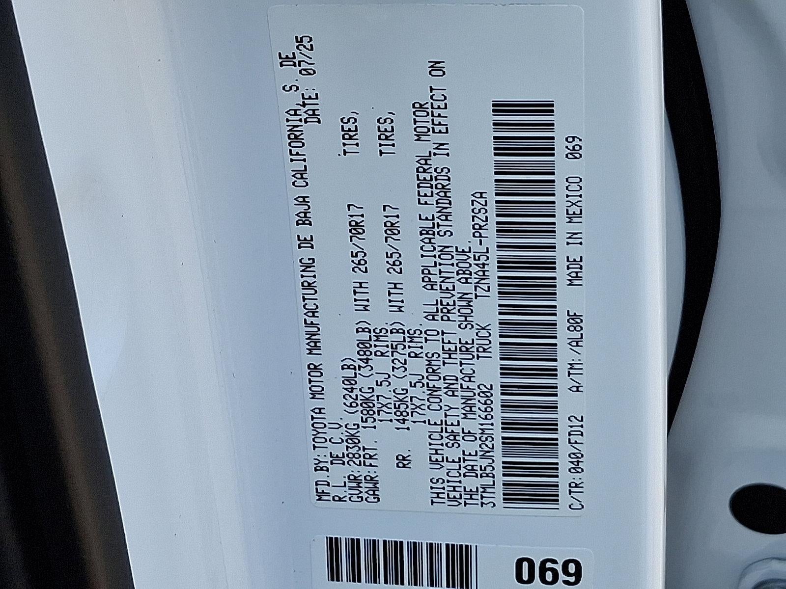 2025 Toyota Tacoma 4WD 4WD TRD Off Road Double Cab 5' Bed AT (Natl)