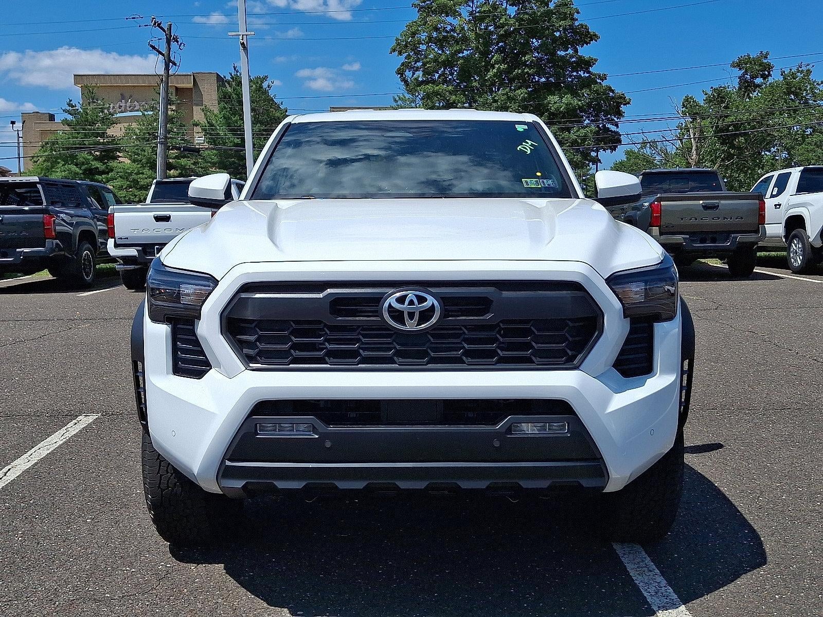 2025 Toyota Tacoma 4WD 4WD TRD Off Road Double Cab 5' Bed AT (Natl)