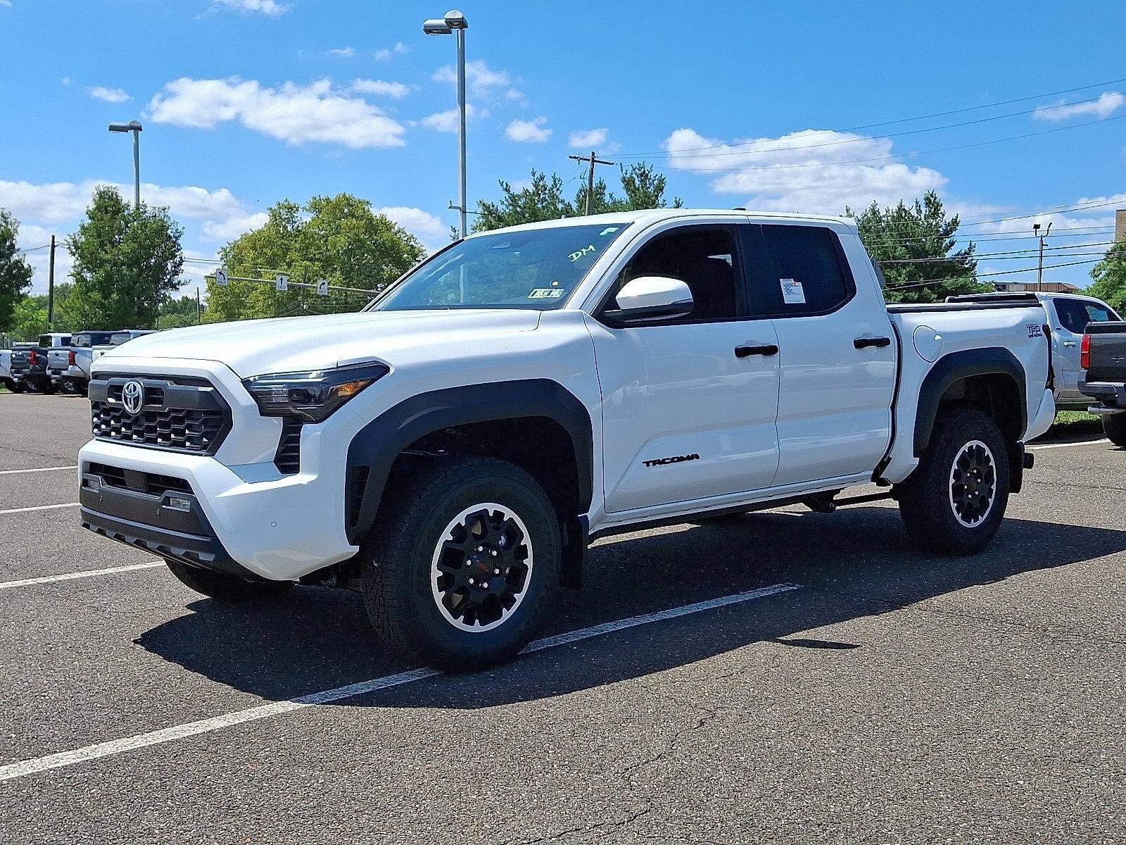 2025 Toyota Tacoma 4WD 4WD TRD Off Road Double Cab 5' Bed AT (Natl)