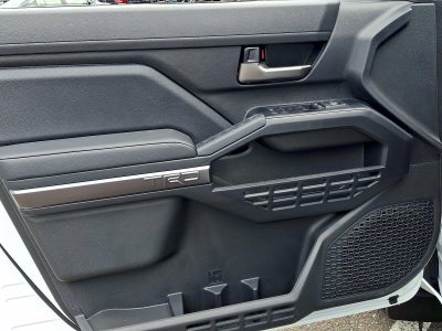 2026 Toyota Tacoma 4WD 4WD TRD Off Road Double Cab 5' Bed AT (Natl)