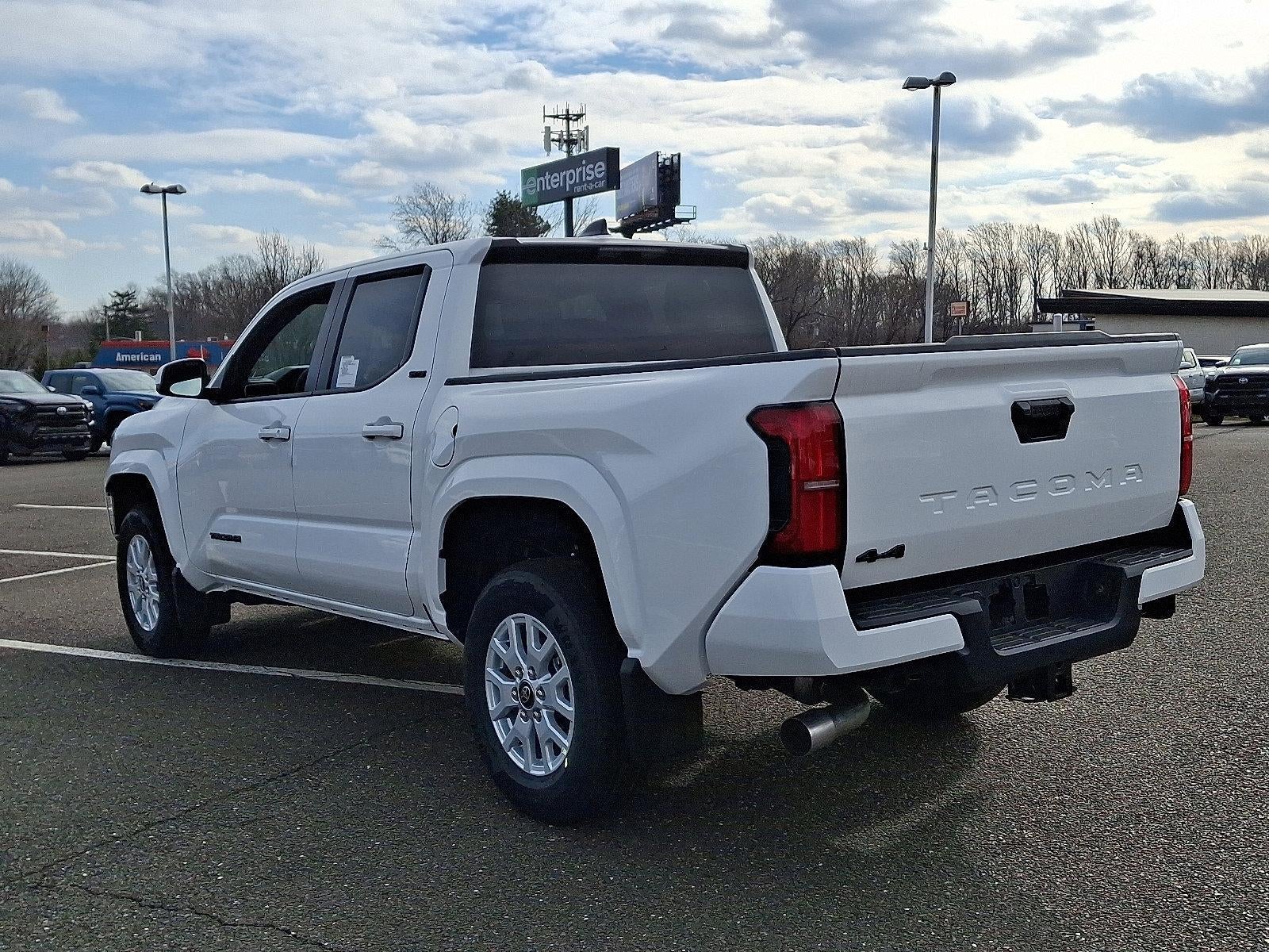 2025 Toyota Tacoma 4WD 4WD SR Double Cab 5' Bed AT (GS)