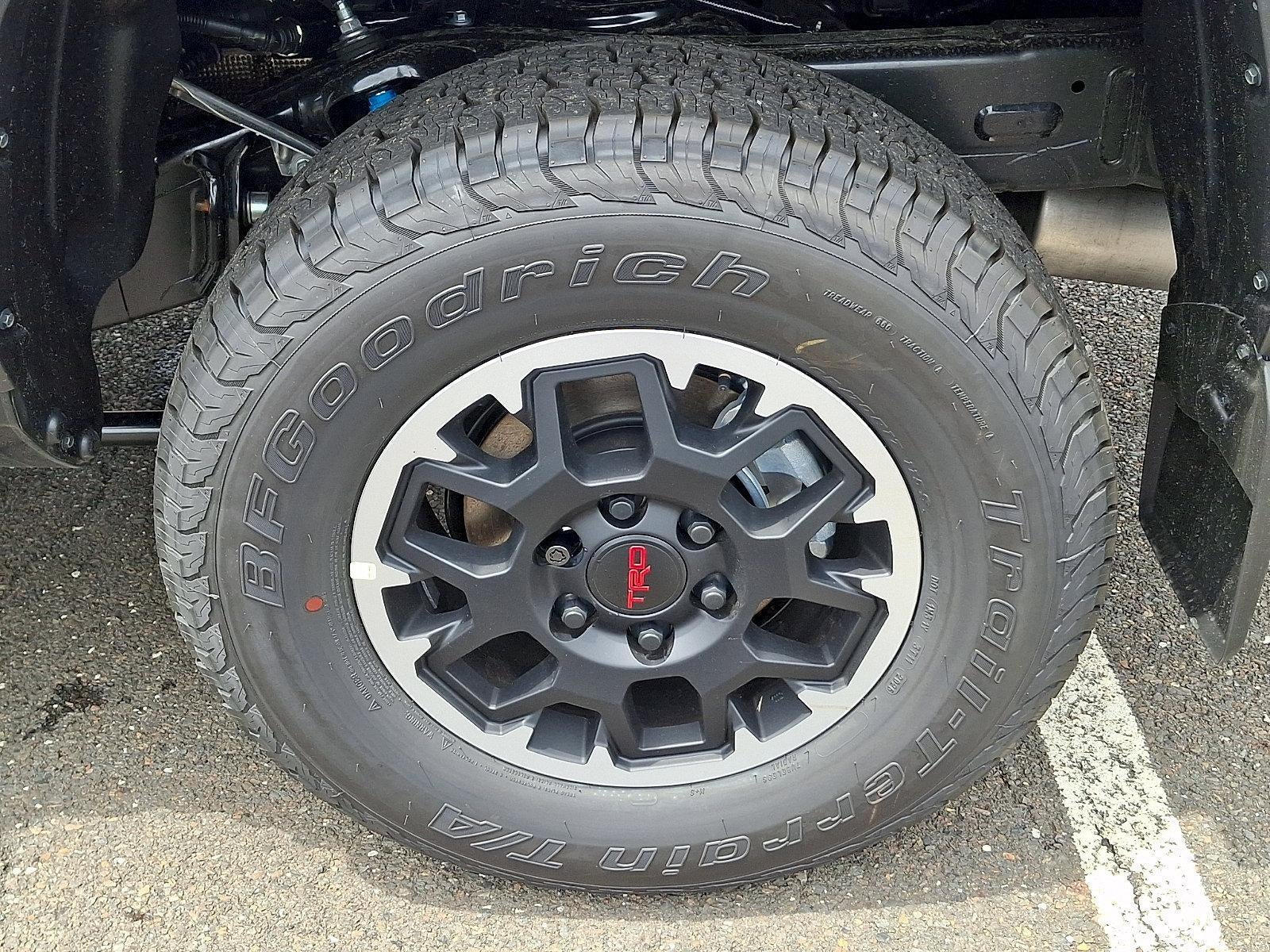 2026 Toyota Tacoma 4WD 4WD TRD Off Road Double Cab 5' Bed AT (Natl)