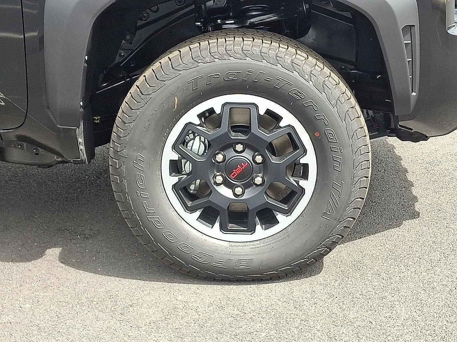 2025 Toyota Tacoma 4WD 4WD Limited Double Cab 5' Bed AT (Natl)