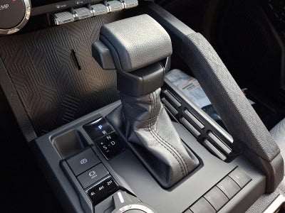 2026 Toyota Tacoma 4WD 4WD SR5 Double Cab 5' Bed AT (GS)