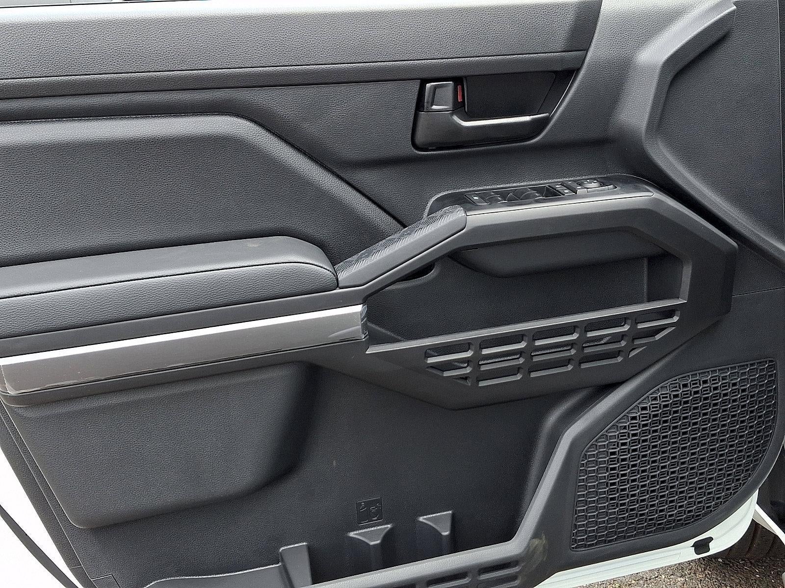 2026 Toyota Tacoma 4WD 4WD SR5 Double Cab 5' Bed AT (GS)