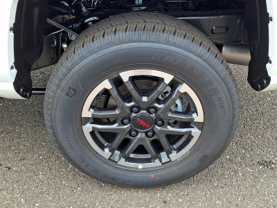 2026 Toyota Tacoma 4WD 4WD TRD Sport Double Cab 5' Bed AT (Natl)