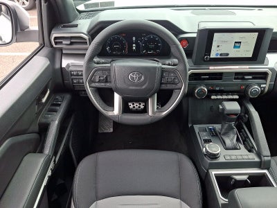 2026 Toyota Tacoma 4WD 4WD TRD Sport Double Cab 5' Bed AT (Natl)