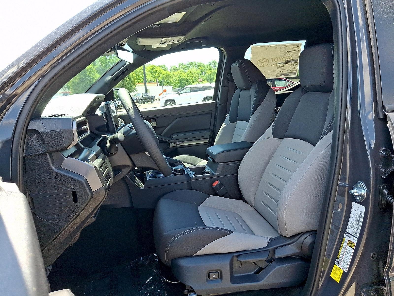 2026 Toyota Tacoma 4WD 4WD TRD Sport Double Cab 5' Bed AT (Natl)