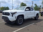 2026 Toyota Tacoma 4WD 4WD TRD Sport Double Cab 5' Bed AT (Natl)