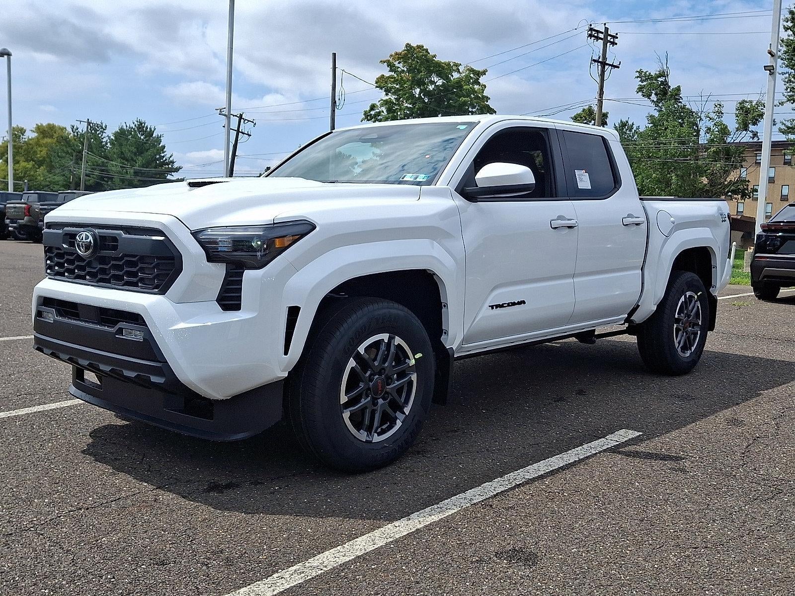 2026 Toyota Tacoma 4WD 4WD TRD Sport Double Cab 5' Bed AT (Natl)