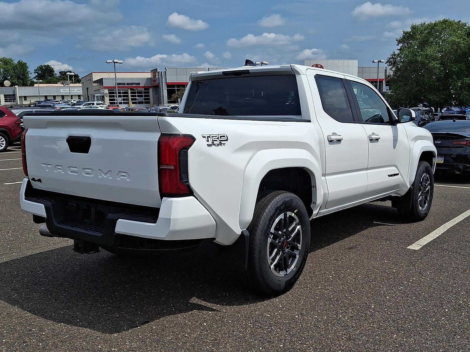 2026 Toyota Tacoma 4WD 4WD TRD Sport Double Cab 5' Bed AT (Natl)