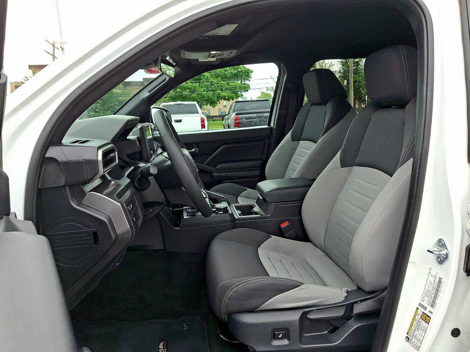 2026 Toyota Tacoma 4WD 4WD TRD Sport Double Cab 5' Bed AT (Natl)