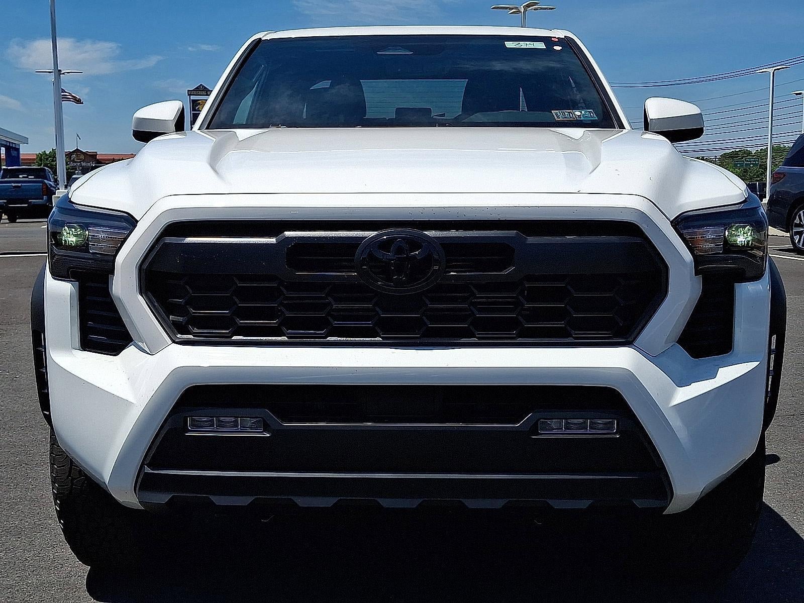 2026 Toyota Tacoma 4WD 4WD TRD Off Road Double Cab 5' Bed AT (Natl)