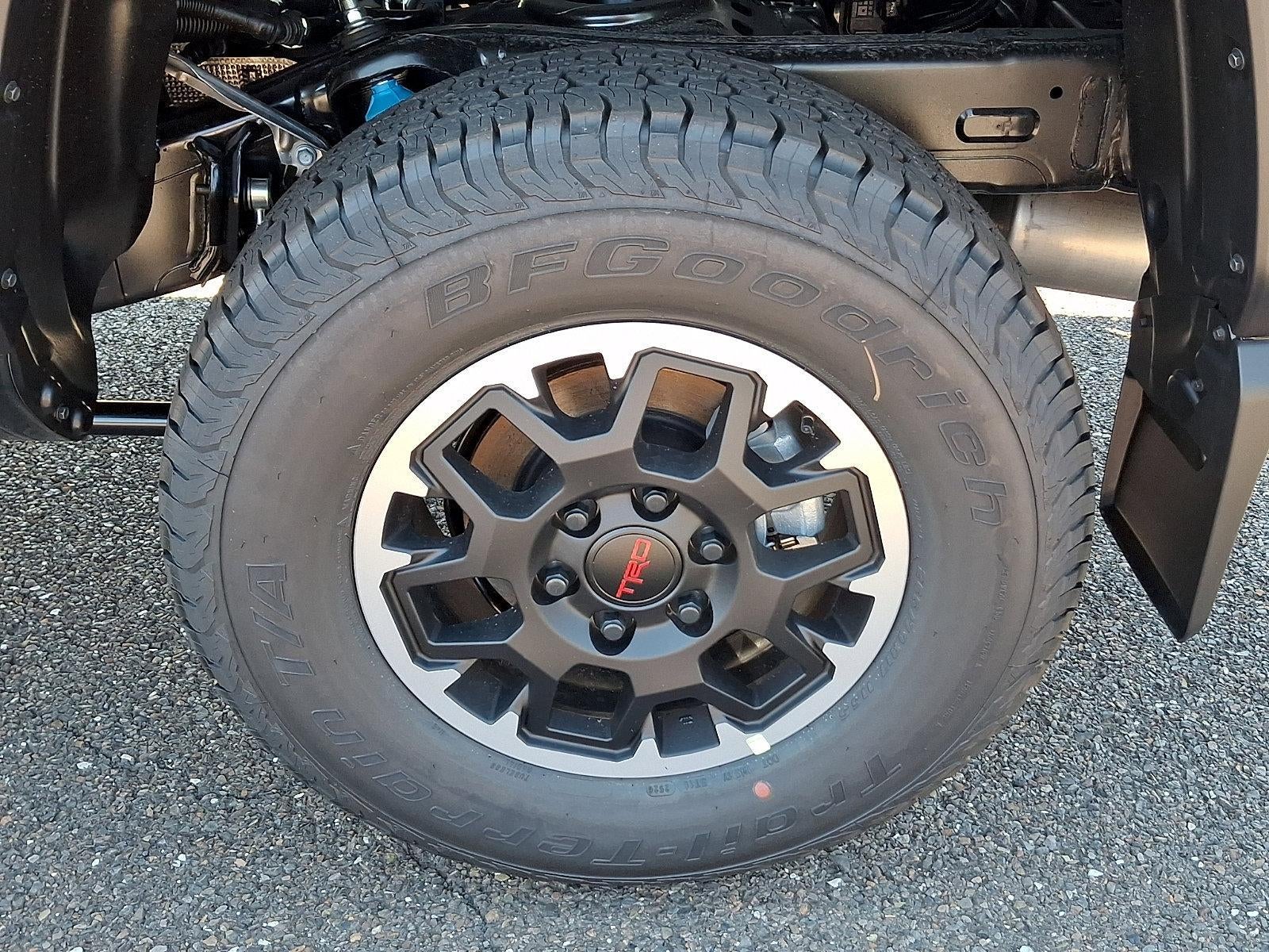 2026 Toyota Tacoma 4WD 4WD TRD Off Road Double Cab 5' Bed AT (Natl)