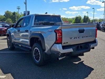 2026 Toyota Tacoma 4WD 4WD TRD Off Road Double Cab 5' Bed AT (Natl)