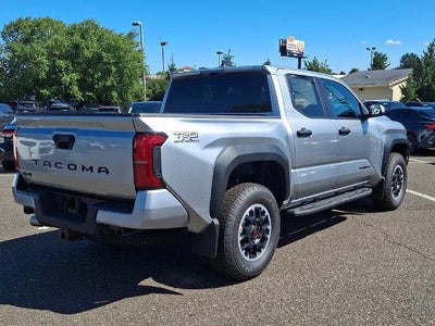 2026 Toyota Tacoma 4WD 4WD TRD Off Road Double Cab 5' Bed AT (Natl)