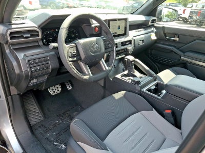 2026 Toyota Tacoma 4WD 4WD TRD Sport Double Cab 5' Bed AT (Natl)