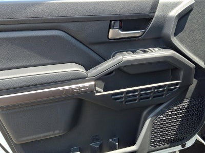 2026 Toyota Tacoma 4WD 4WD TRD Off Road Double Cab 5' Bed AT (Natl)