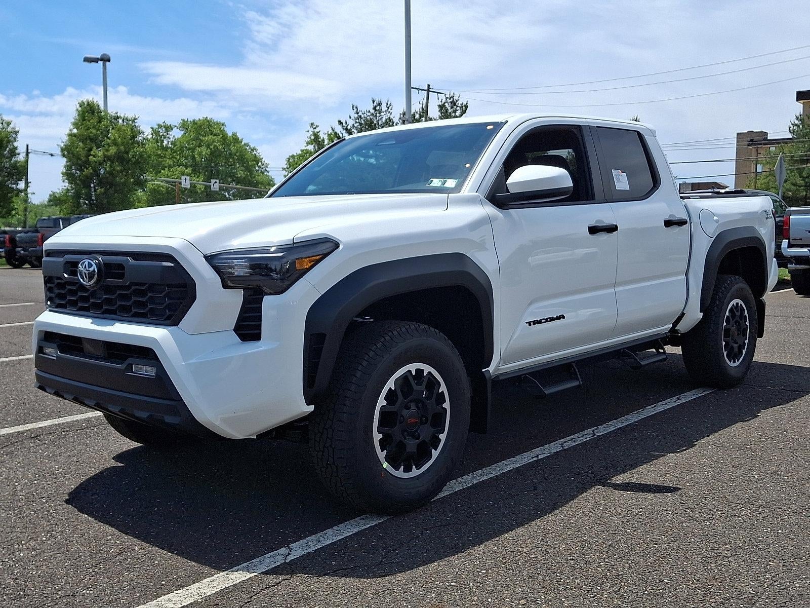 2026 Toyota Tacoma 4WD 4WD TRD Off Road Double Cab 5' Bed AT (Natl)