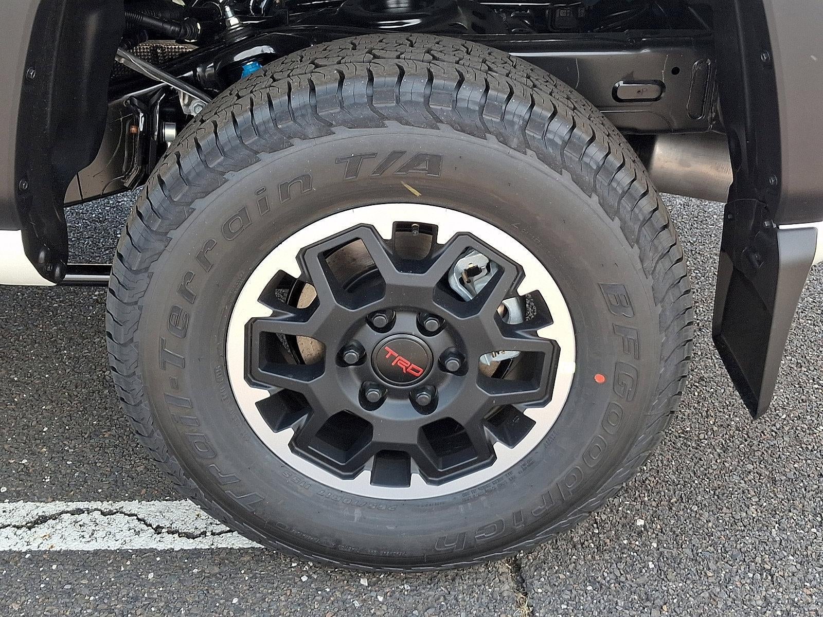 2026 Toyota Tacoma 4WD 4WD TRD Off Road Double Cab 5' Bed AT (Natl)