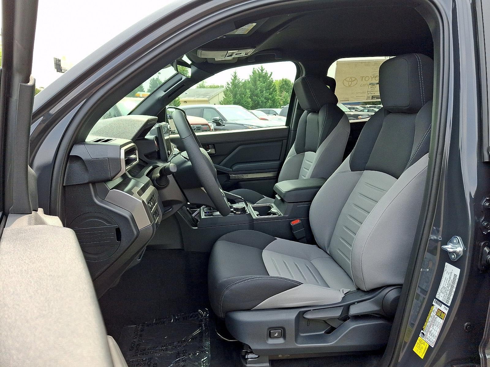 2026 Toyota Tacoma 4WD 4WD TRD Sport Double Cab 5' Bed AT (Natl)