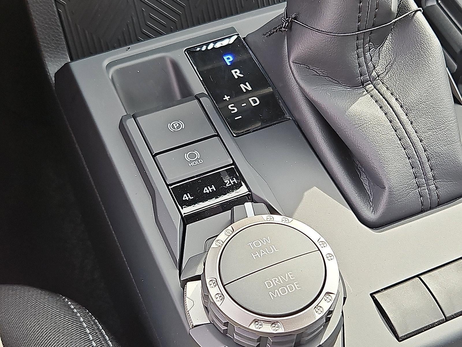 2025 Toyota Tacoma 4WD 4WD TRD Sport Double Cab 5' Bed MT (Natl)