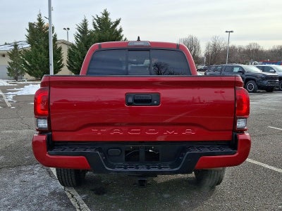 2023 Toyota Tacoma 2WD 2WD SR Double Cab 5' Bed I4 AT (Natl)