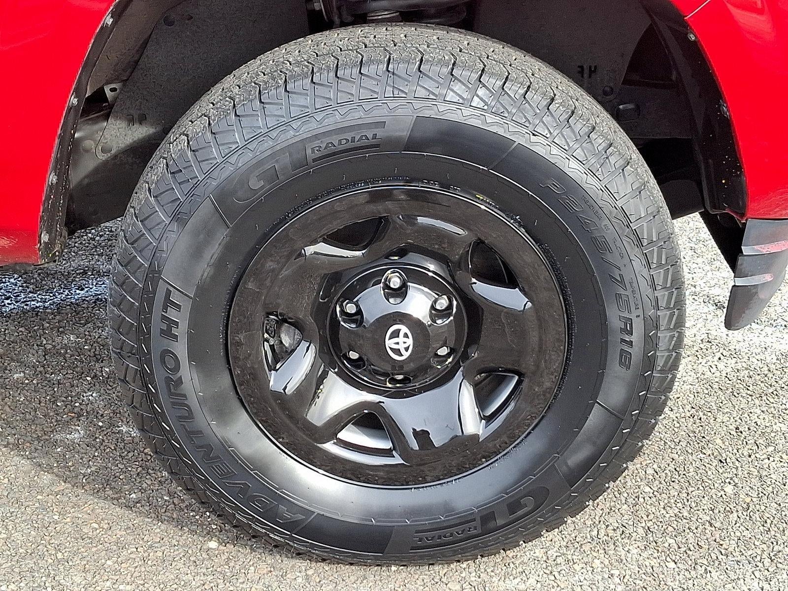 2023 Toyota Tacoma 2WD 2WD SR Double Cab 5' Bed I4 AT (Natl)