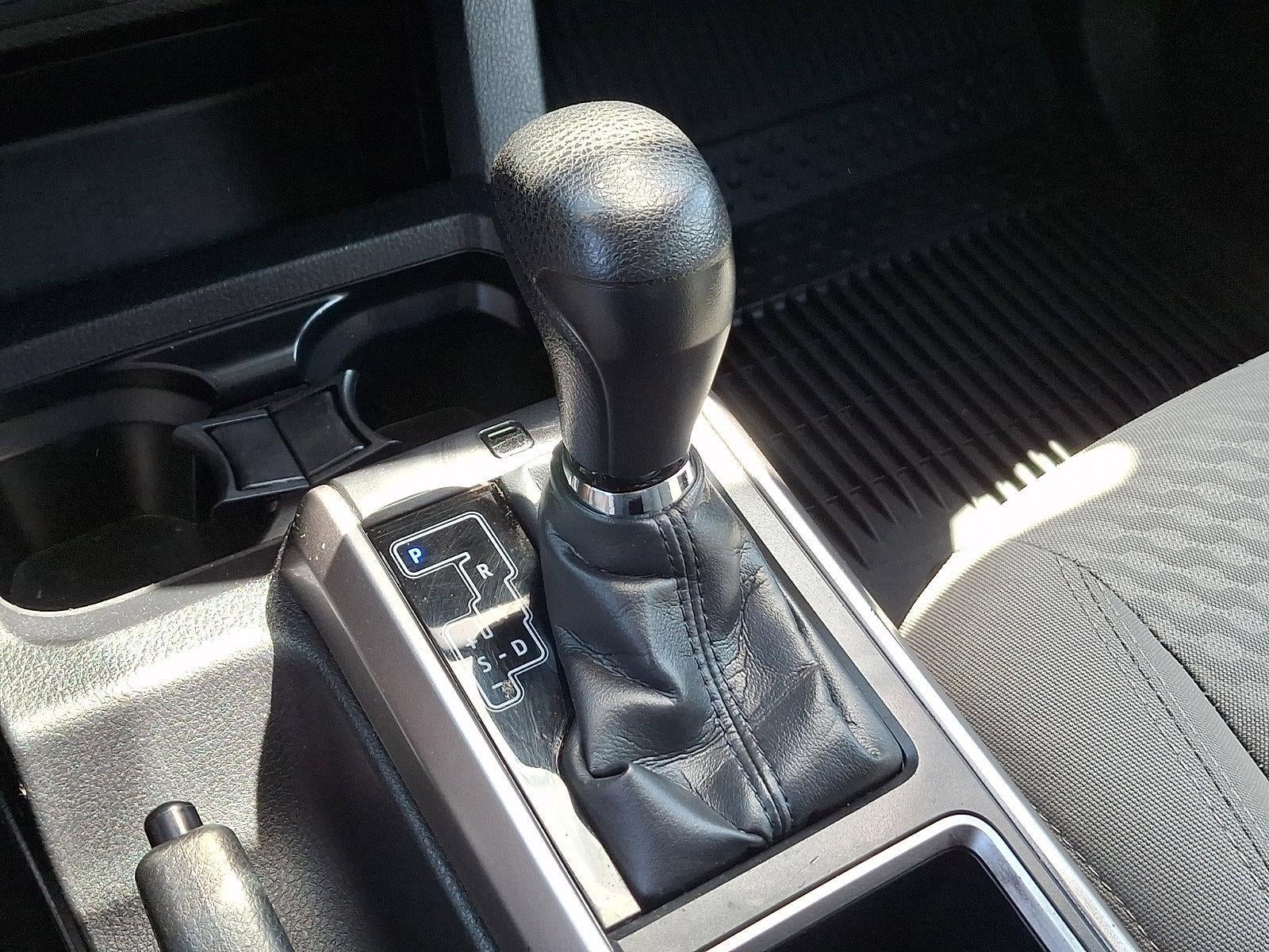 2021 Toyota Tacoma 4WD 4WD SR5 Double Cab 5' Bed V6 AT (Natl)