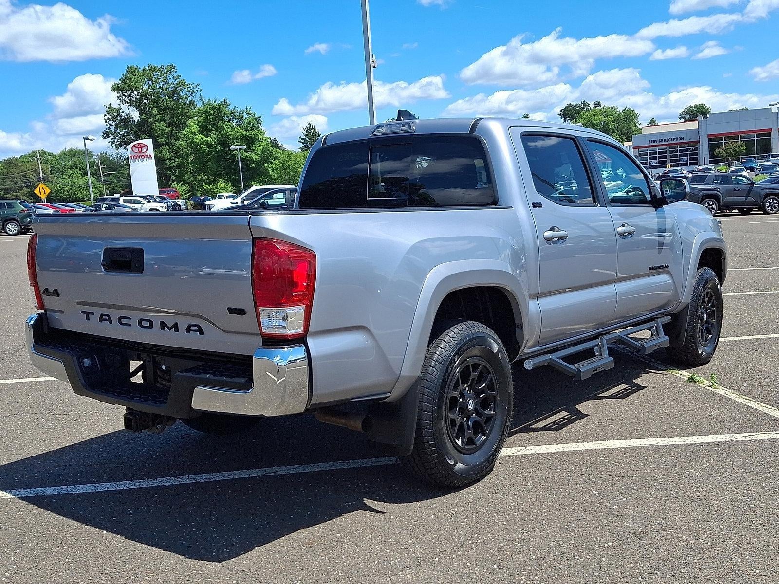 2021 Toyota Tacoma 4WD 4WD SR5 Double Cab 5' Bed V6 AT (Natl)