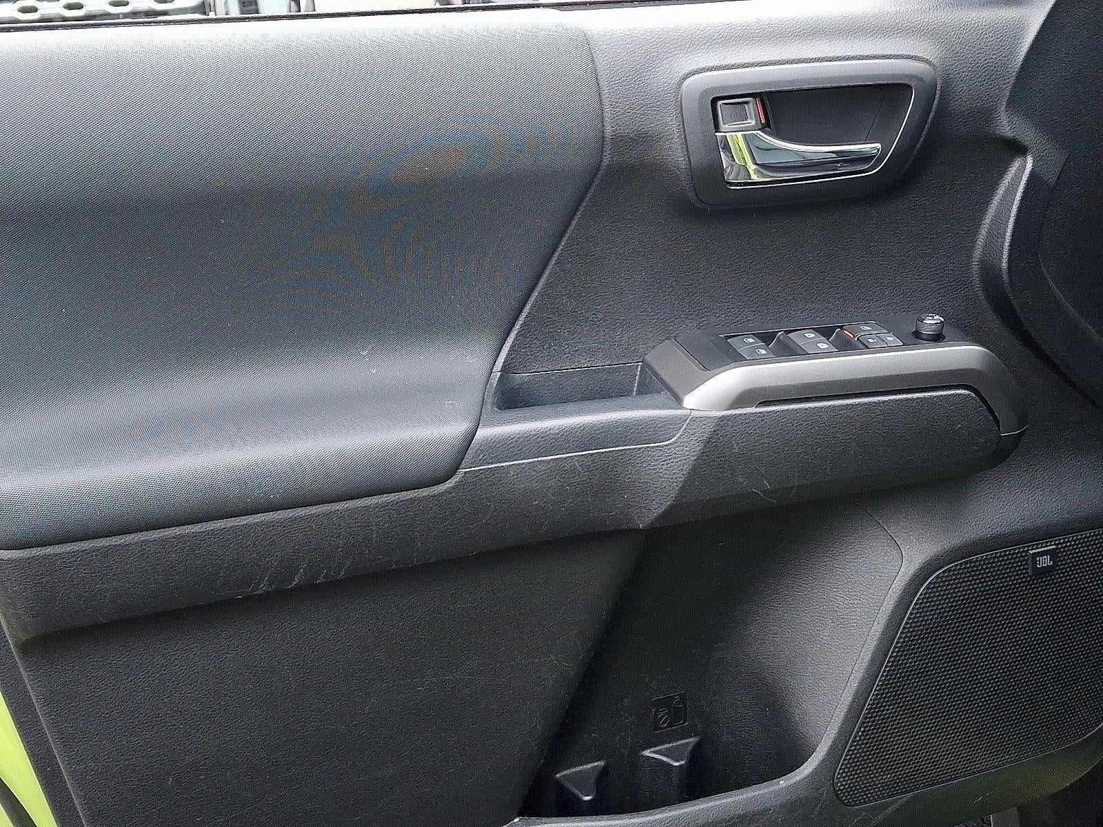 2022 Toyota Tacoma 4WD 4WD SR5 Double Cab 5' Bed V6 AT (GS)