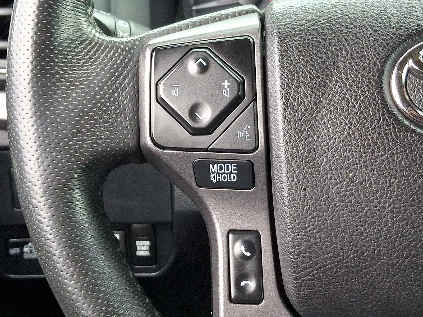 2021 Toyota Tacoma 4WD 4WD TRD Off Road Double Cab 5' Bed V6 MT (Natl)