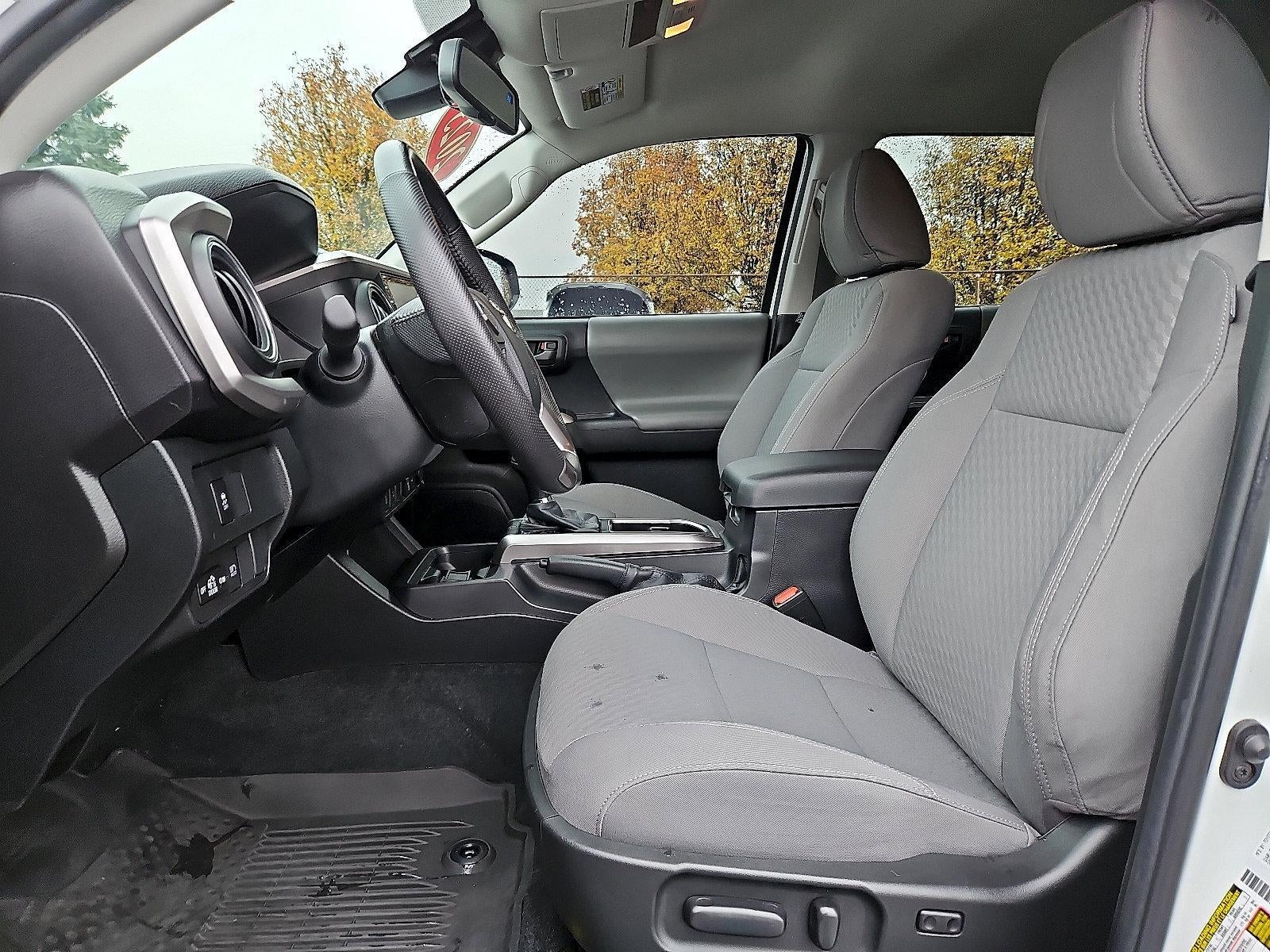 2023 Toyota Tacoma 4WD 4WD SR5 Double Cab 6' Bed V6 AT (Natl)